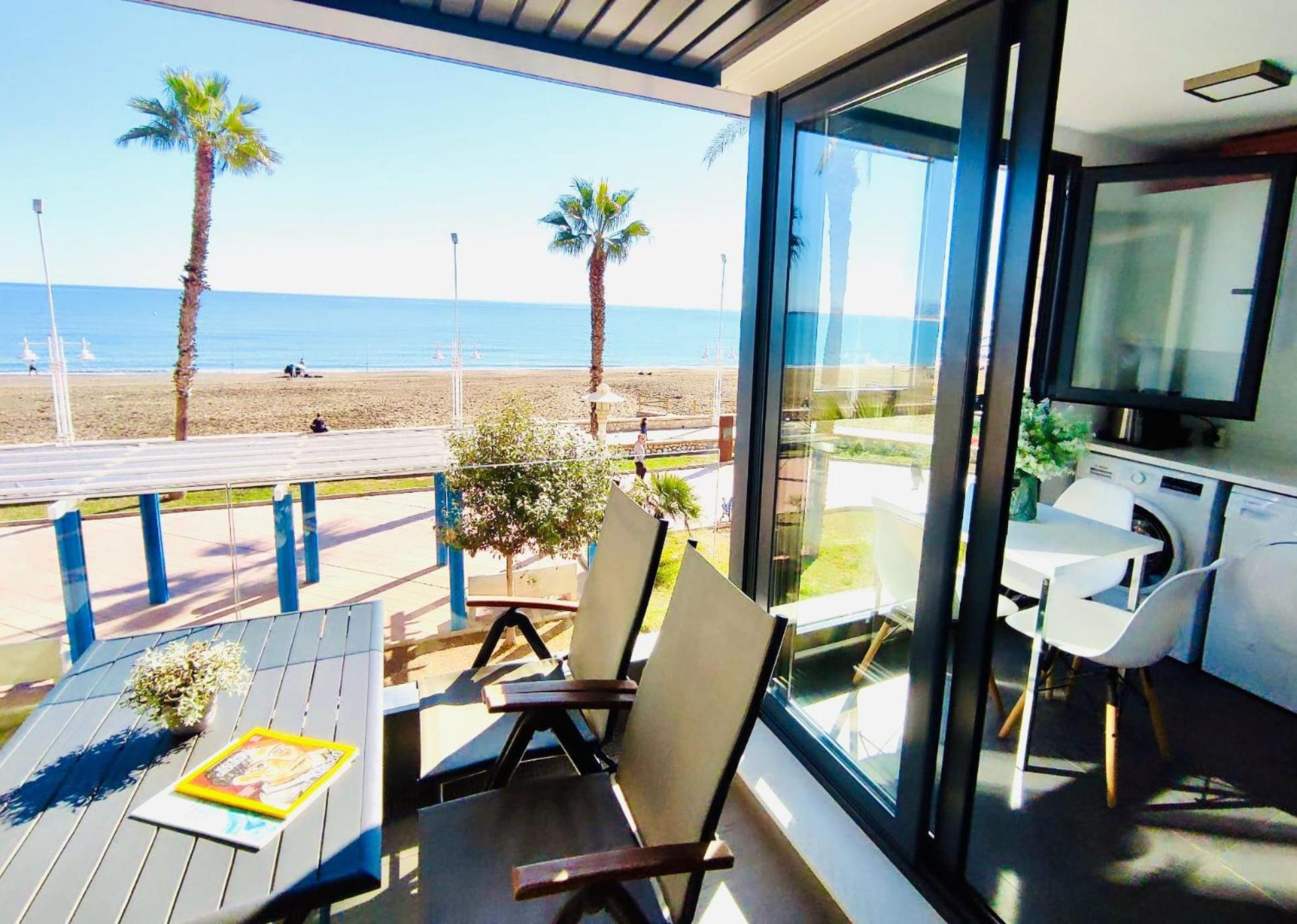 Gran Vivienda De Lujo Frente Al Mar Apartment มาลากา ภายนอก รูปภาพ