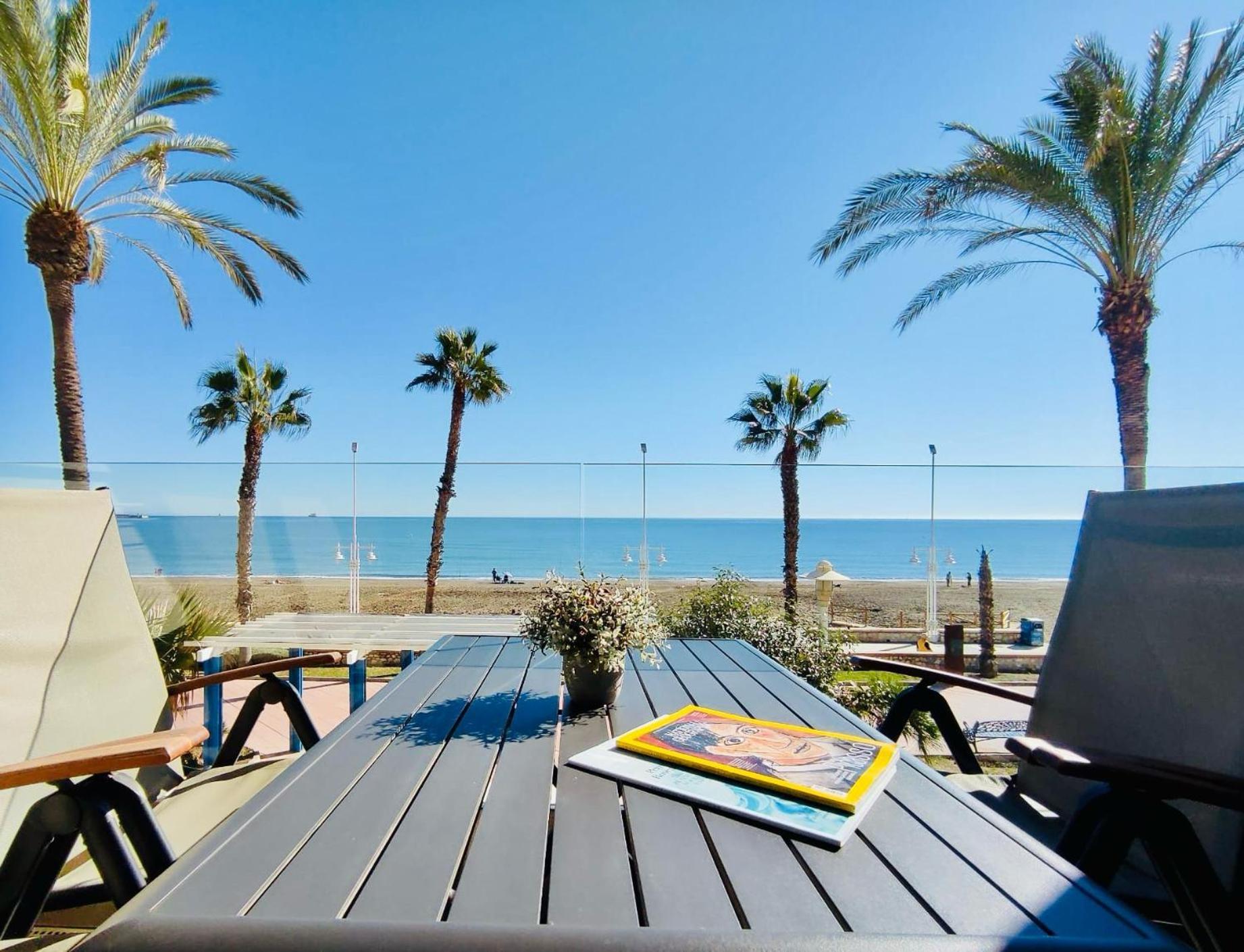 Gran Vivienda De Lujo Frente Al Mar Apartment มาลากา ภายนอก รูปภาพ