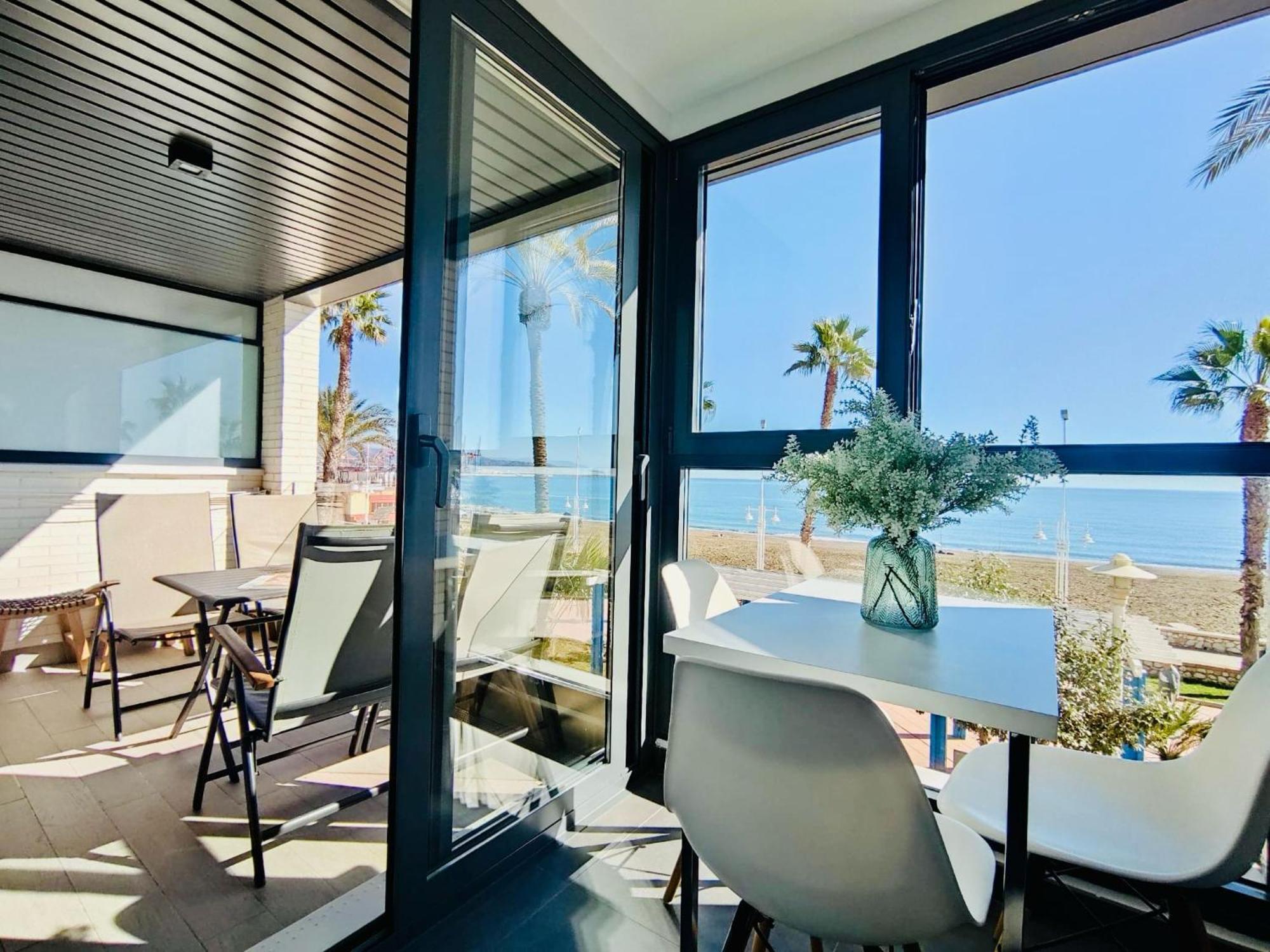 Gran Vivienda De Lujo Frente Al Mar Apartment มาลากา ภายนอก รูปภาพ